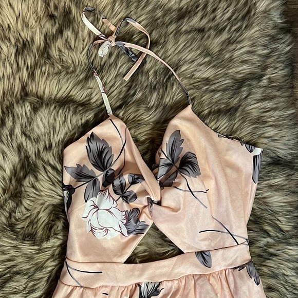 Long Maxi Dress With a Slit - Picture 3 of 5